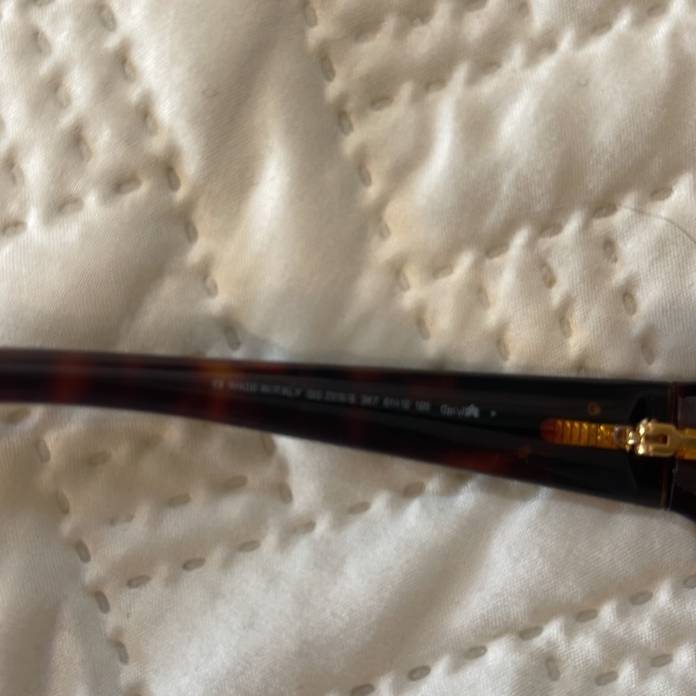 Authentic Gucci Sunglasses (see pics for details ) - Picture 10 of 12